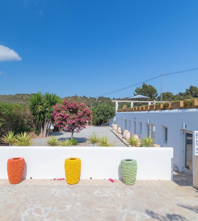 15 Can Jaume_web_outside area.jpg